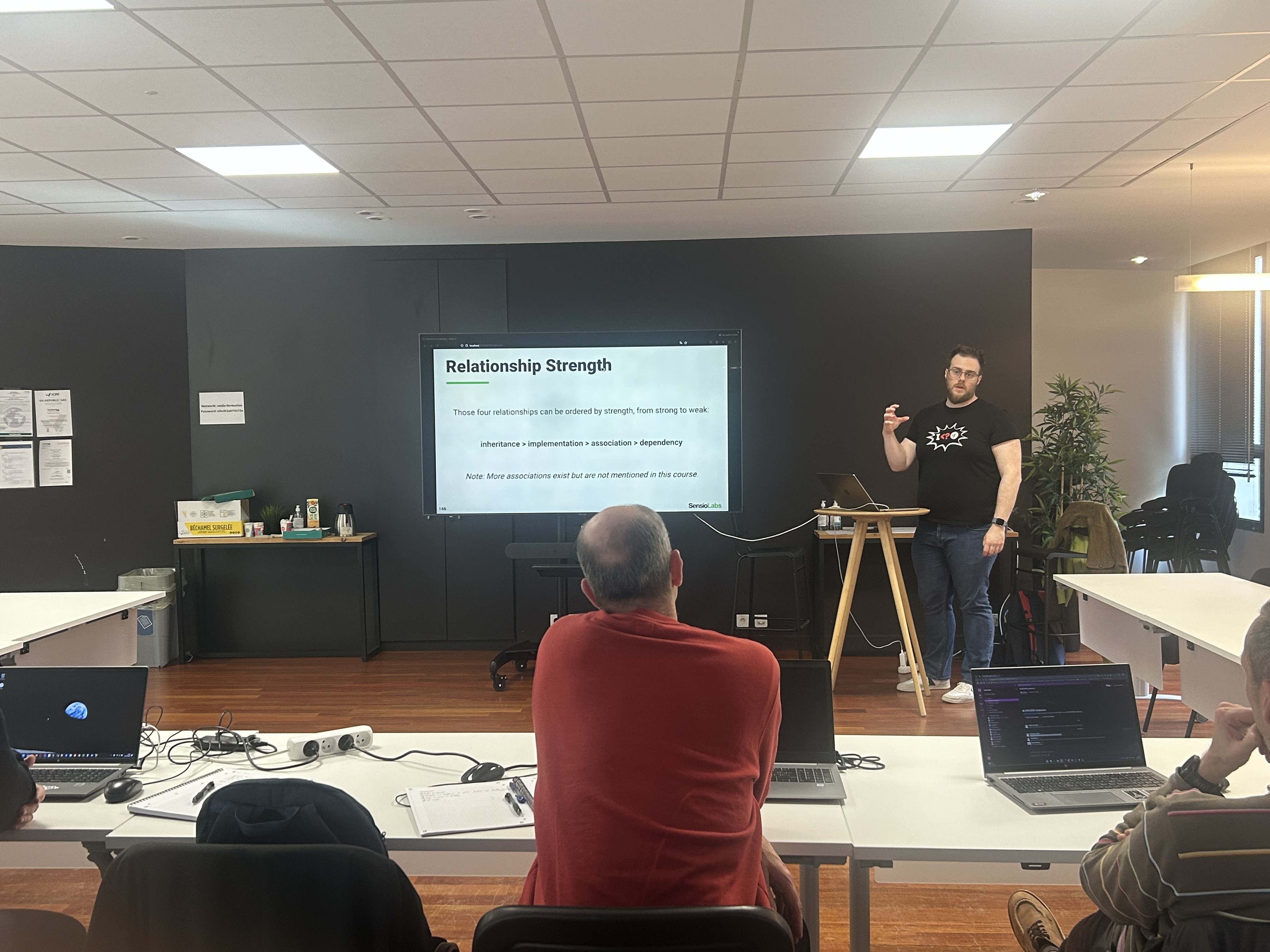 Guillaume Loulier presenting the training