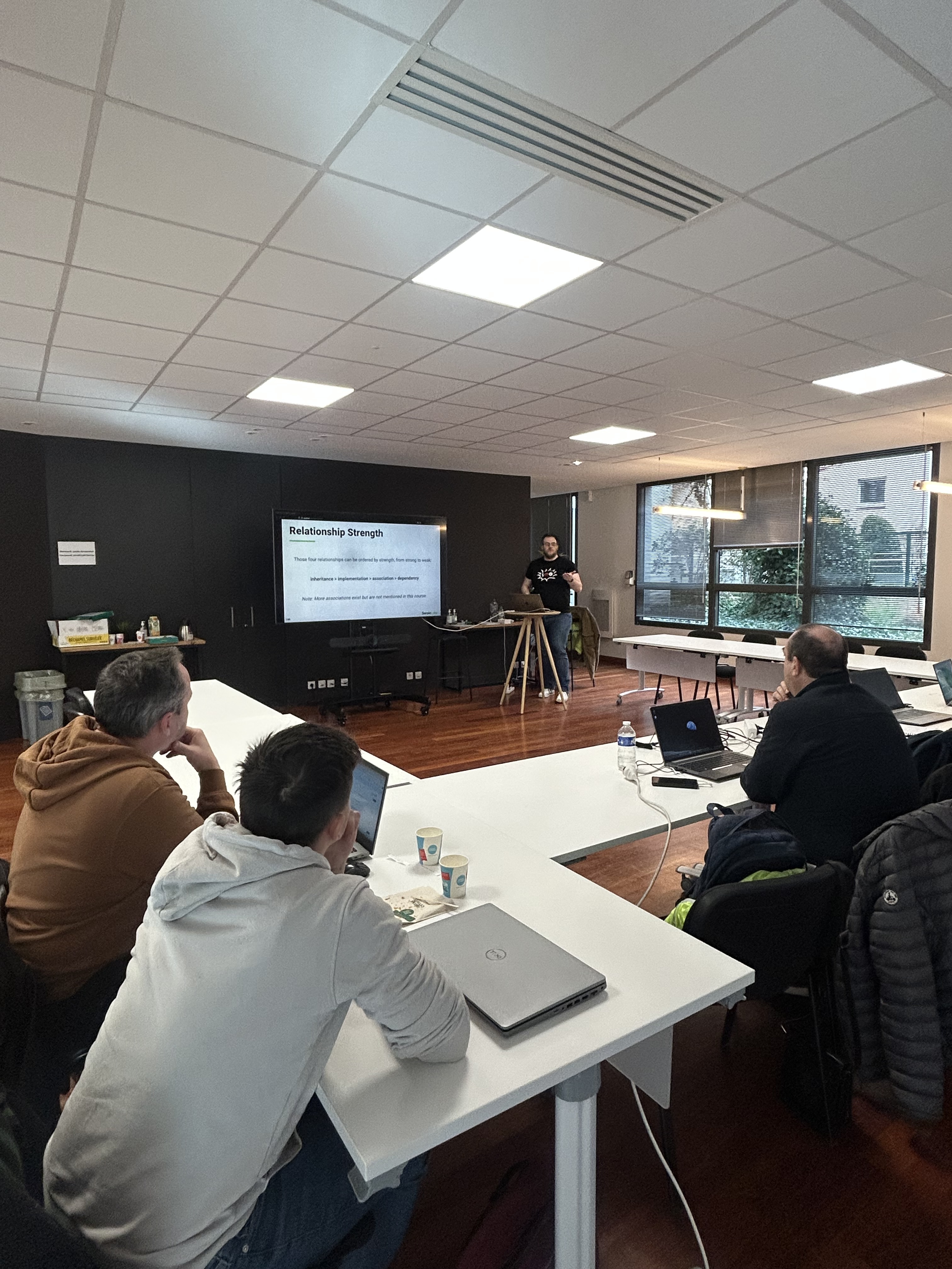 Guillaume Loulier presenting the training